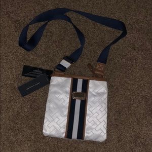Tommy Hilfiger Purse 👜